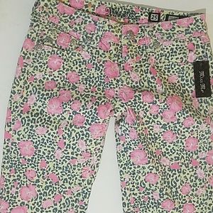 🆕 Miss Me Bermuda Shorts
